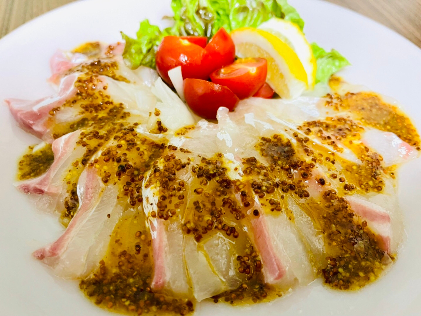 塩じめ真鯛のカルパッチョ♪醤油マスタードソース