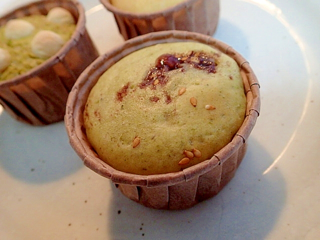 ゆであずきの緑茶カップケーキ
