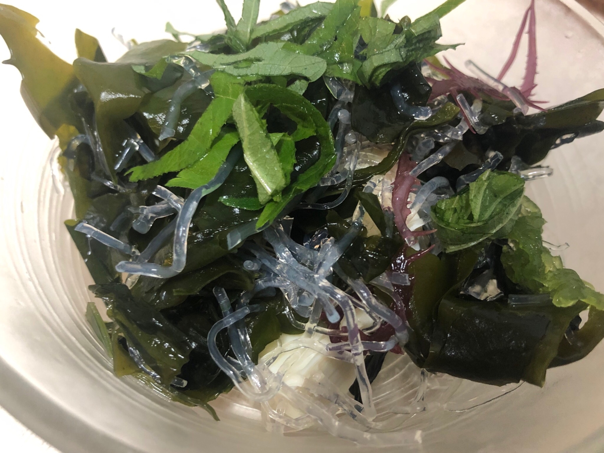海藻と豆腐のサラダ