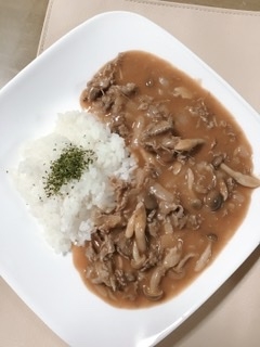 うちの定番ビーフストロガノフ