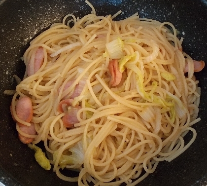 簡単しょうゆバターで白菜ベーコンのパスタ