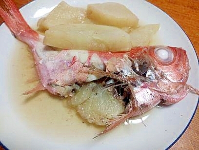 金目鯛と　大根の　煮物