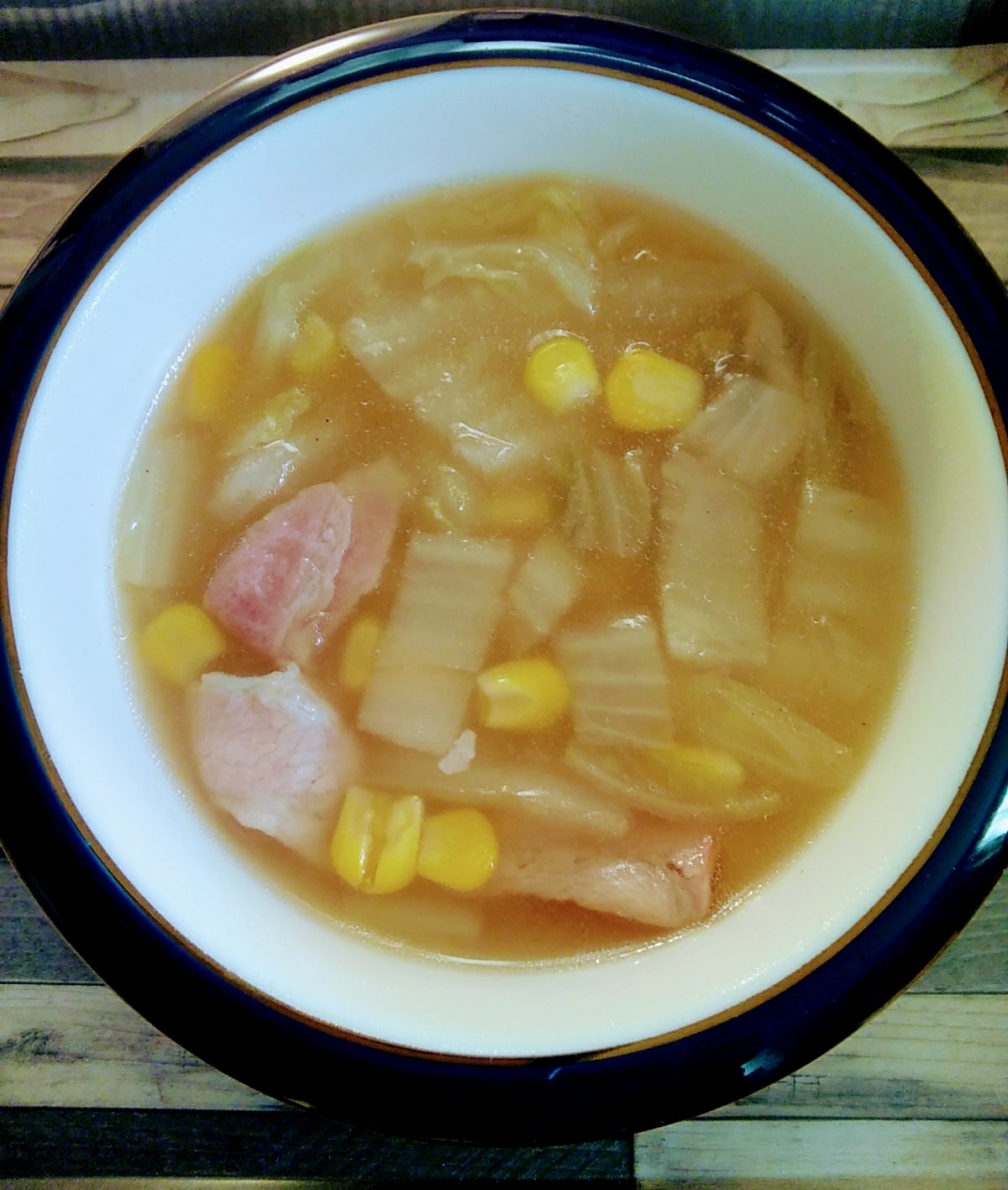 白菜＆ベーコン＆コーンのスープ