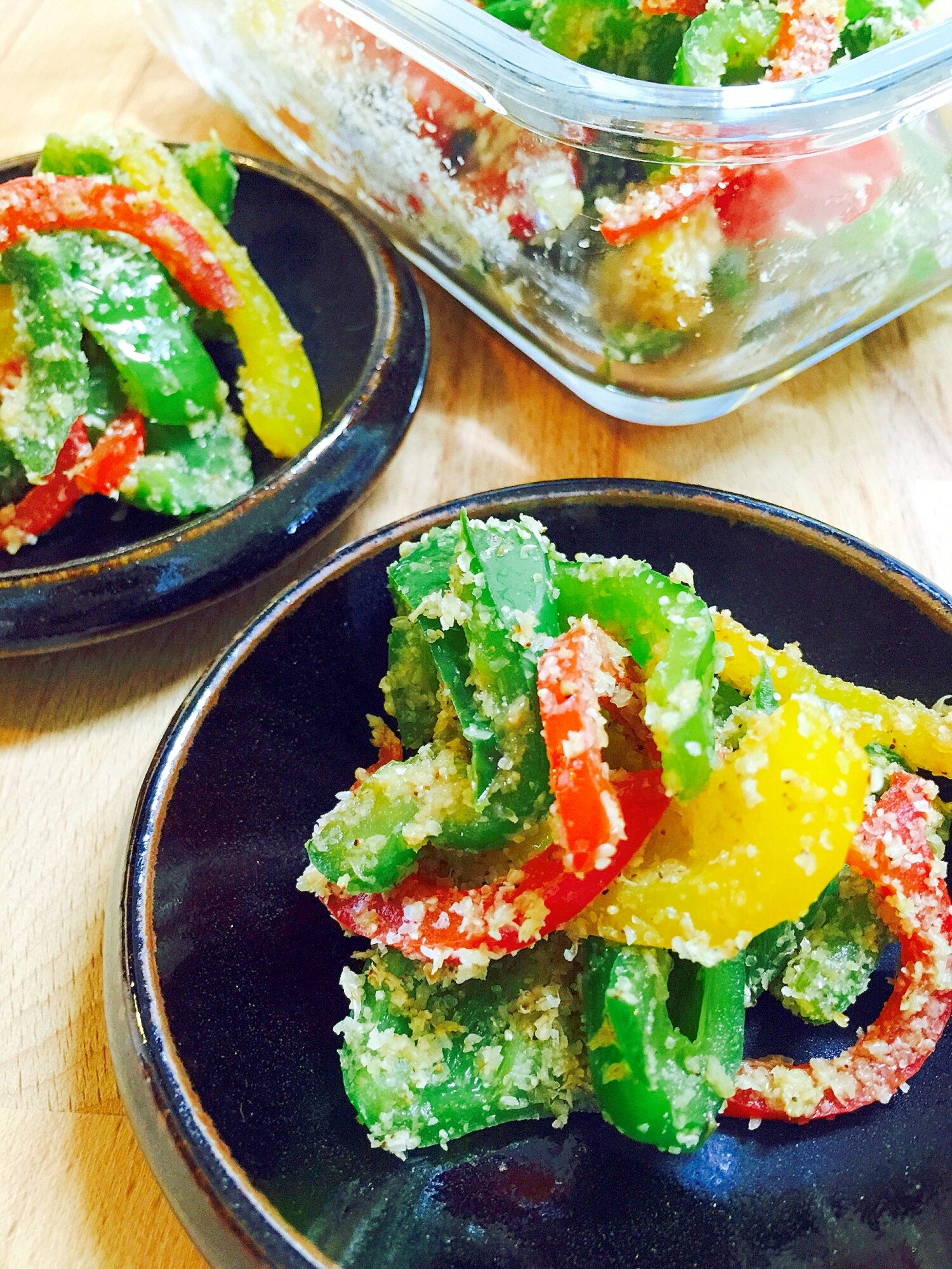 パプリカとピーマンのたっぷり焼きごま和え レシピ 作り方 By Toytoy Saori05 楽天レシピ