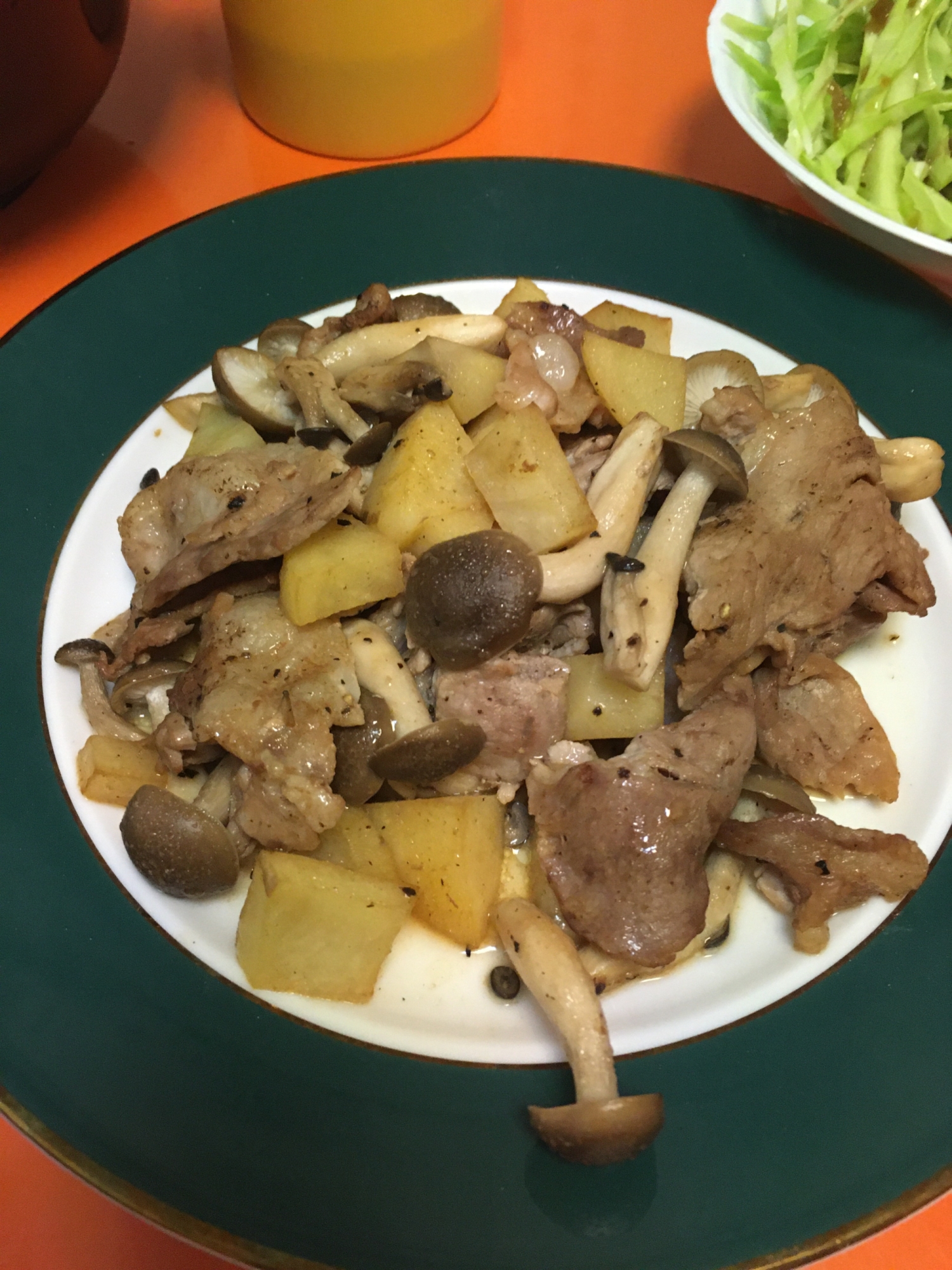 豚肉とじゃがいも しめじのバター炒め レシピ 作り方 By こあらいぬ 楽天レシピ 豚肉とじゃがいも しめじのバター炒め レシピ 作り方 By こあらいぬ 楽天レシピ