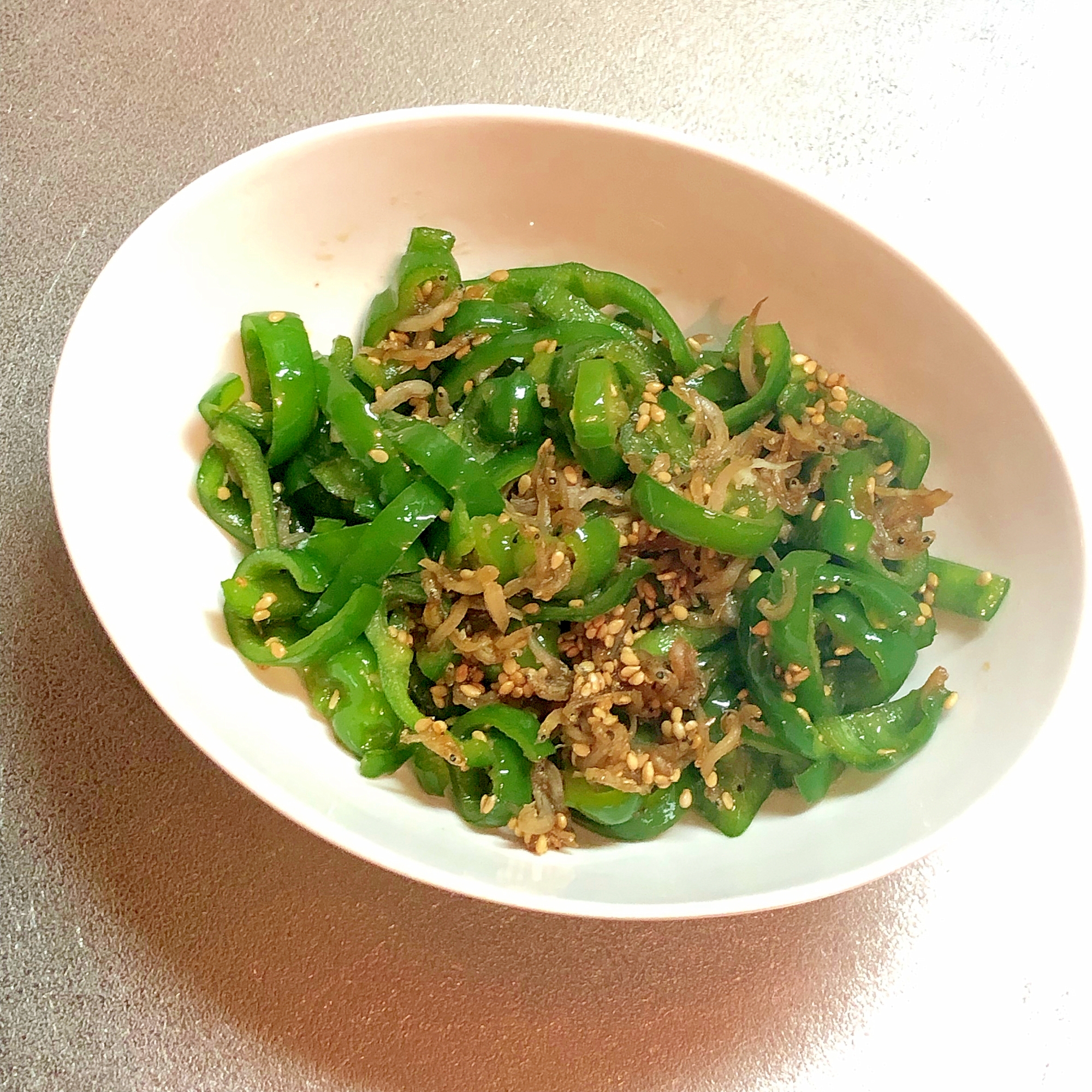 小鉢 お弁当のおかず ピーマンとしらす干し炒め♪