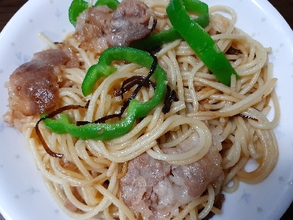 ピーマンと豚肉塩昆布の和風パスタ