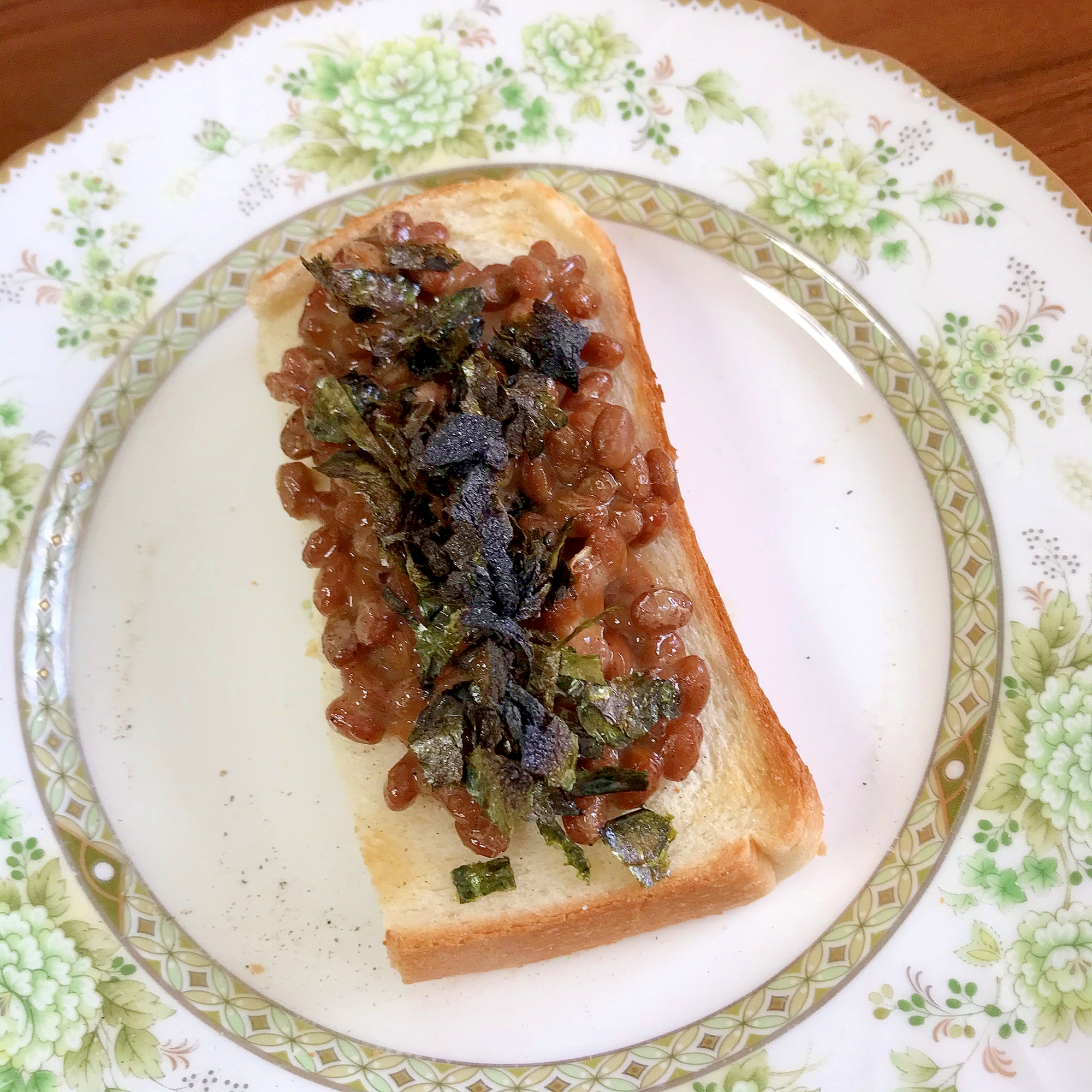 ごま油香る☆納豆海苔トースト