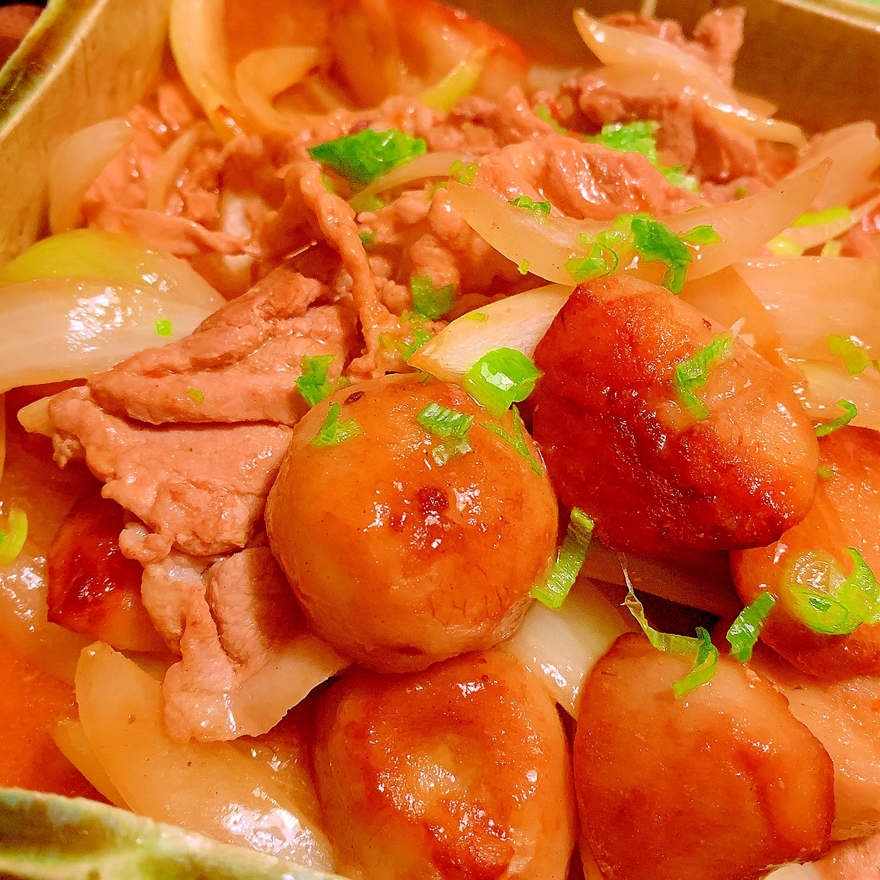 里芋と豚肉と玉葱の中華風 甘辛ぽん酢あんかけ炒め