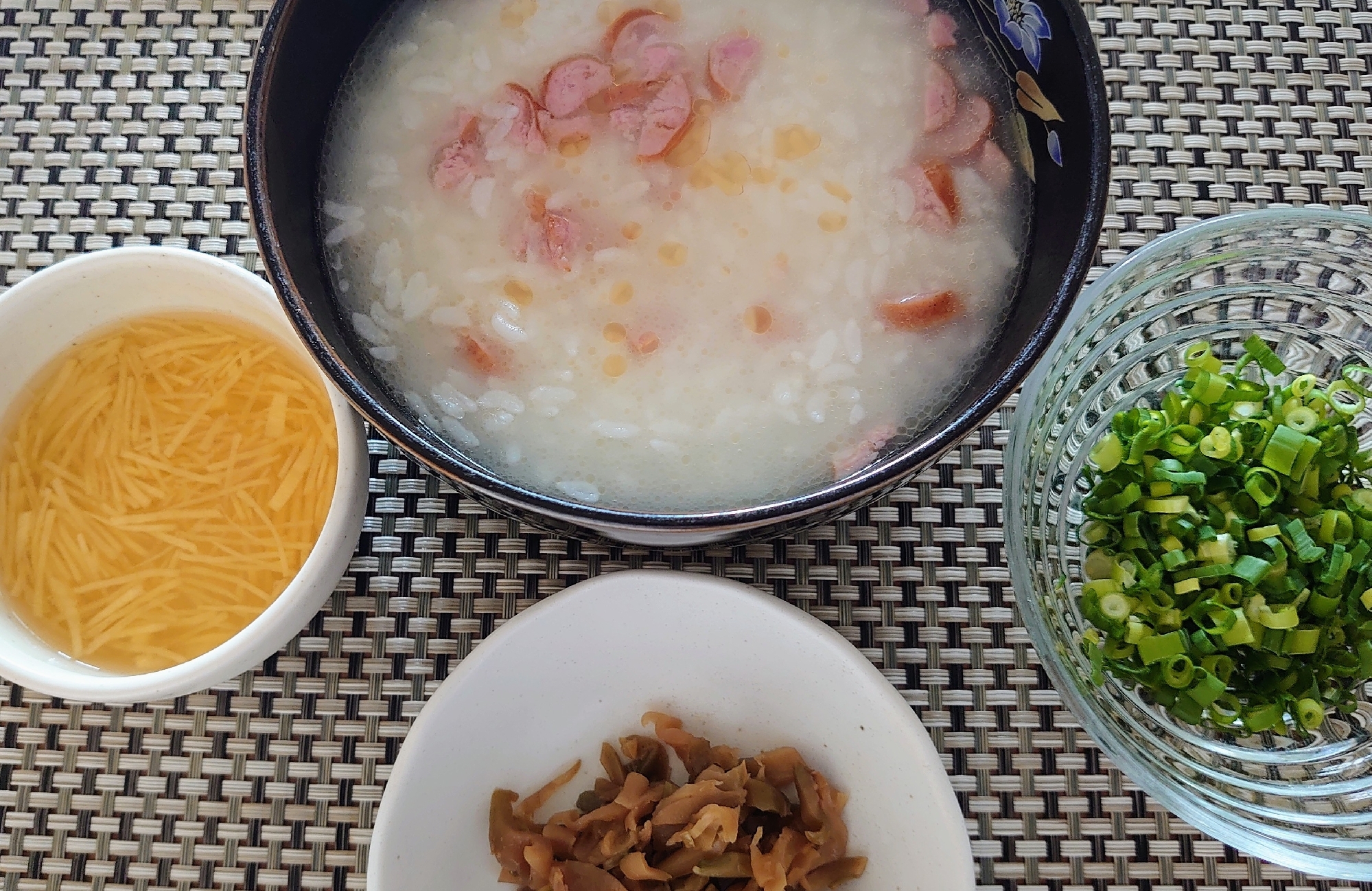 トッピングで味変 中華風お粥 レシピ 作り方 By おっさん5593 楽天レシピ