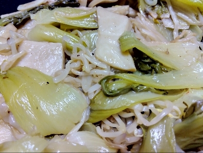 青梗菜とさつま揚げの炒め物