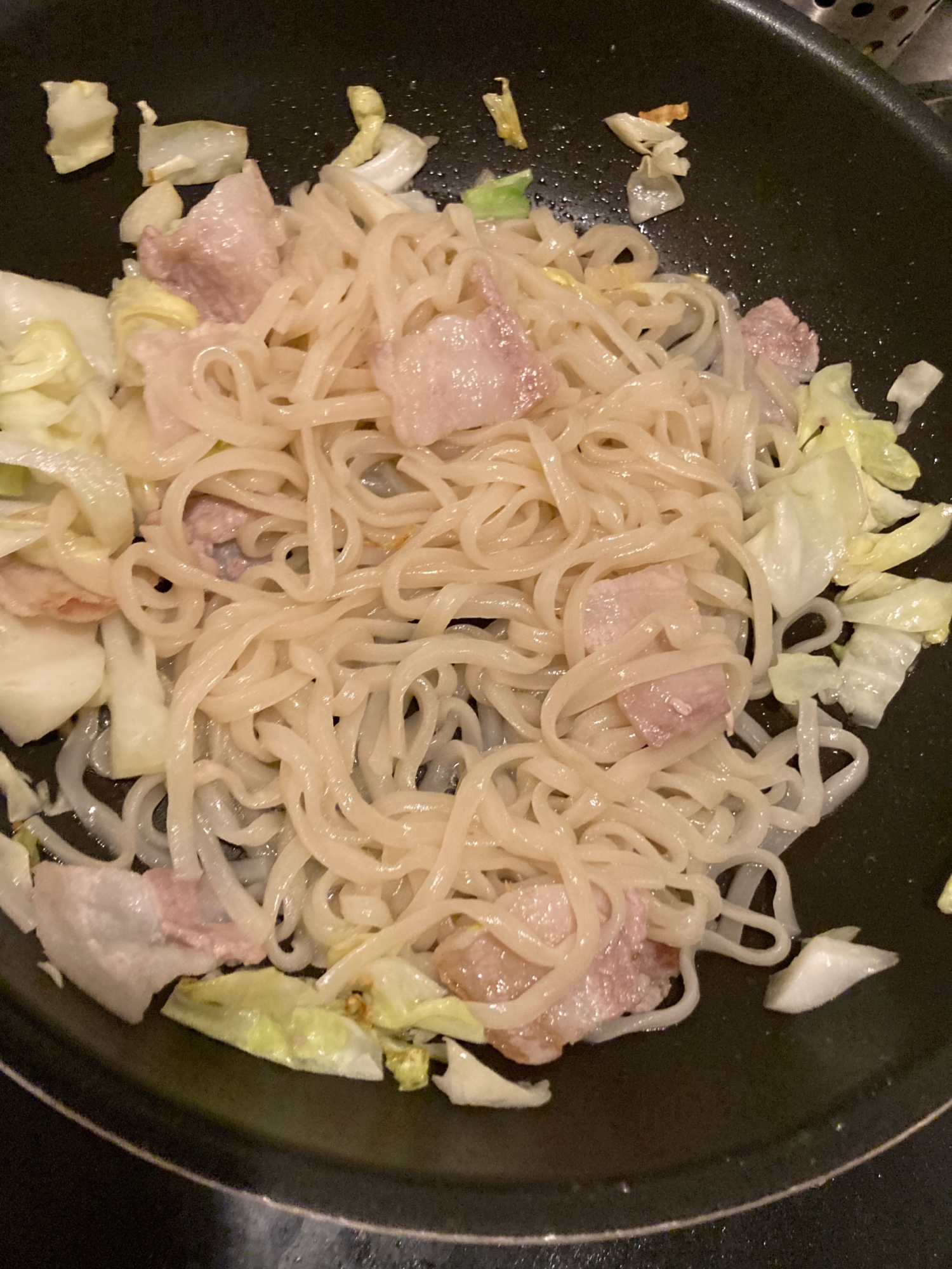 冷凍うどんで！しょっつる焼きうどん