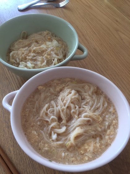 風邪の子供とランチに。食欲なくても食べやすいし、残っていた夏のそうめんが消費できてよかったです。また作るためにそうめん買うことになりそうです(^-^)