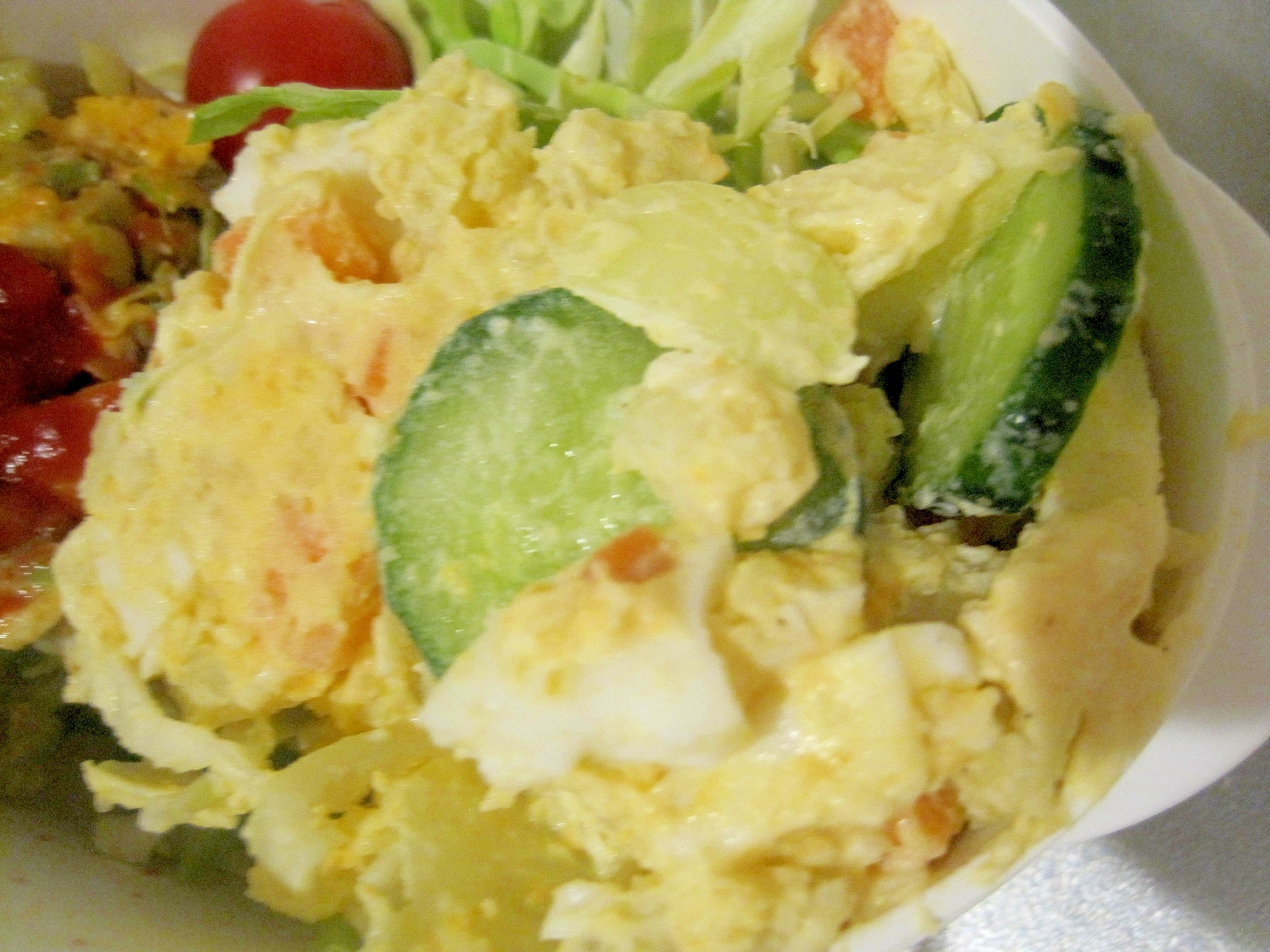 じゃが芋たっぷり！りんご入りポテトサラダ