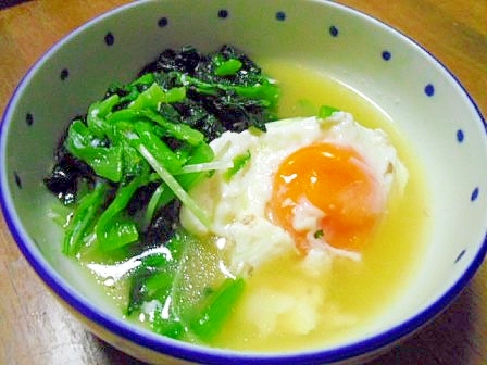小松菜と水菜のサッと煮　落とし卵入り♪
