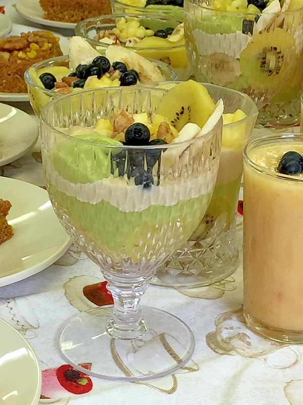 ロースイーツ クリームたっぷりパフェ レシピ 作り方 By Lilyhappy 楽天レシピ ロースイーツ クリームたっぷりパフェ レシピ 作り方 By Lilyhappy 楽天レシピ