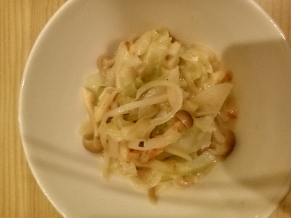 冷凍してた野菜で作ったので、水っぽくなっちゃいましたが、簡単で美味しかったです♪またリピします！ごちそうさまでした^^