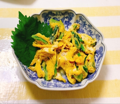 玉ねぎとほうれん草の親子丼