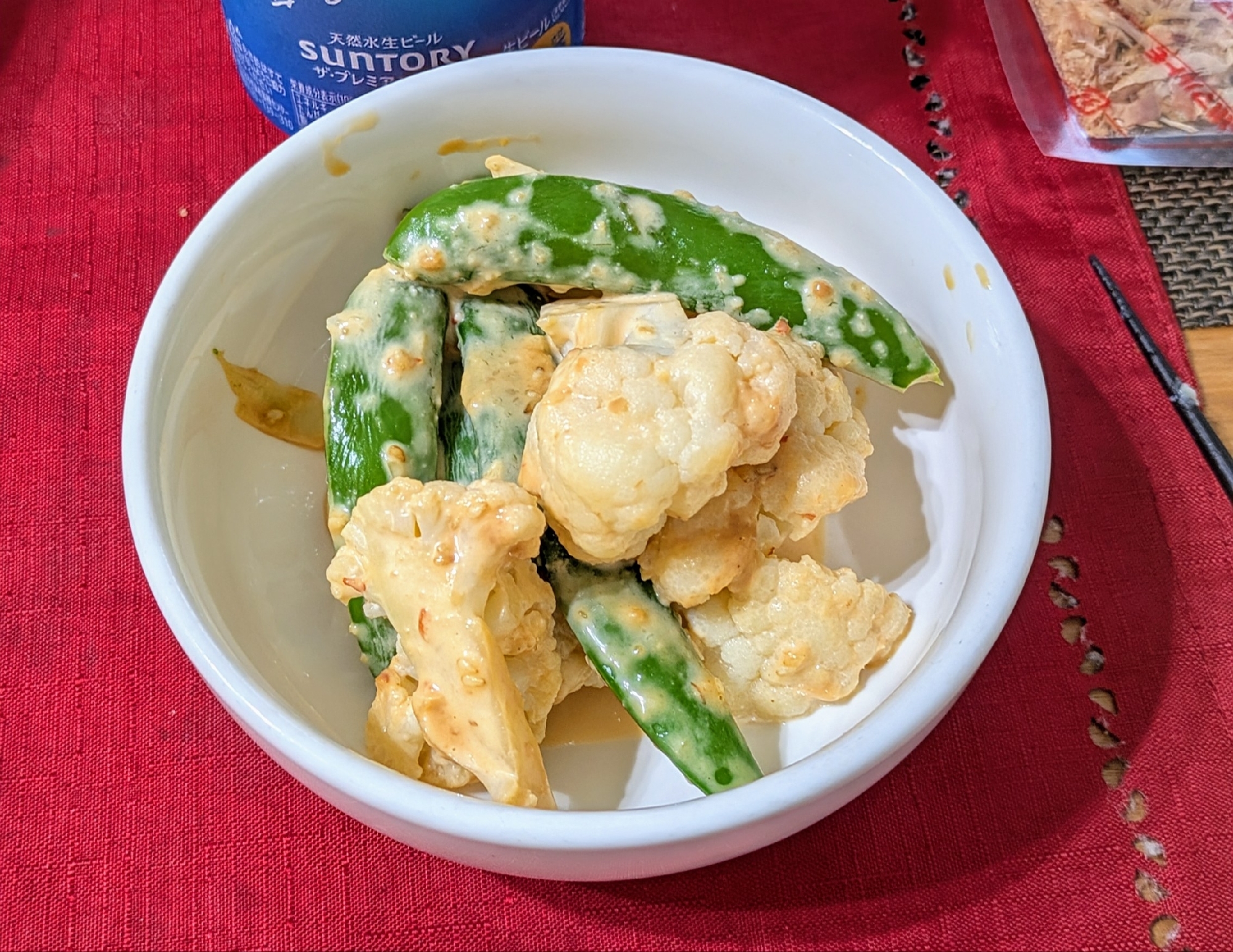 【副菜】カリフラワーとエンドウの豆板醤味噌マヨ和え
