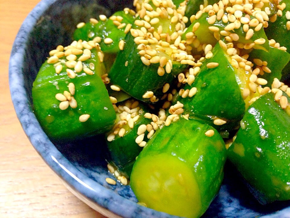 作ってすぐ食べられる！超簡単！きゅうりのピリ辛漬け