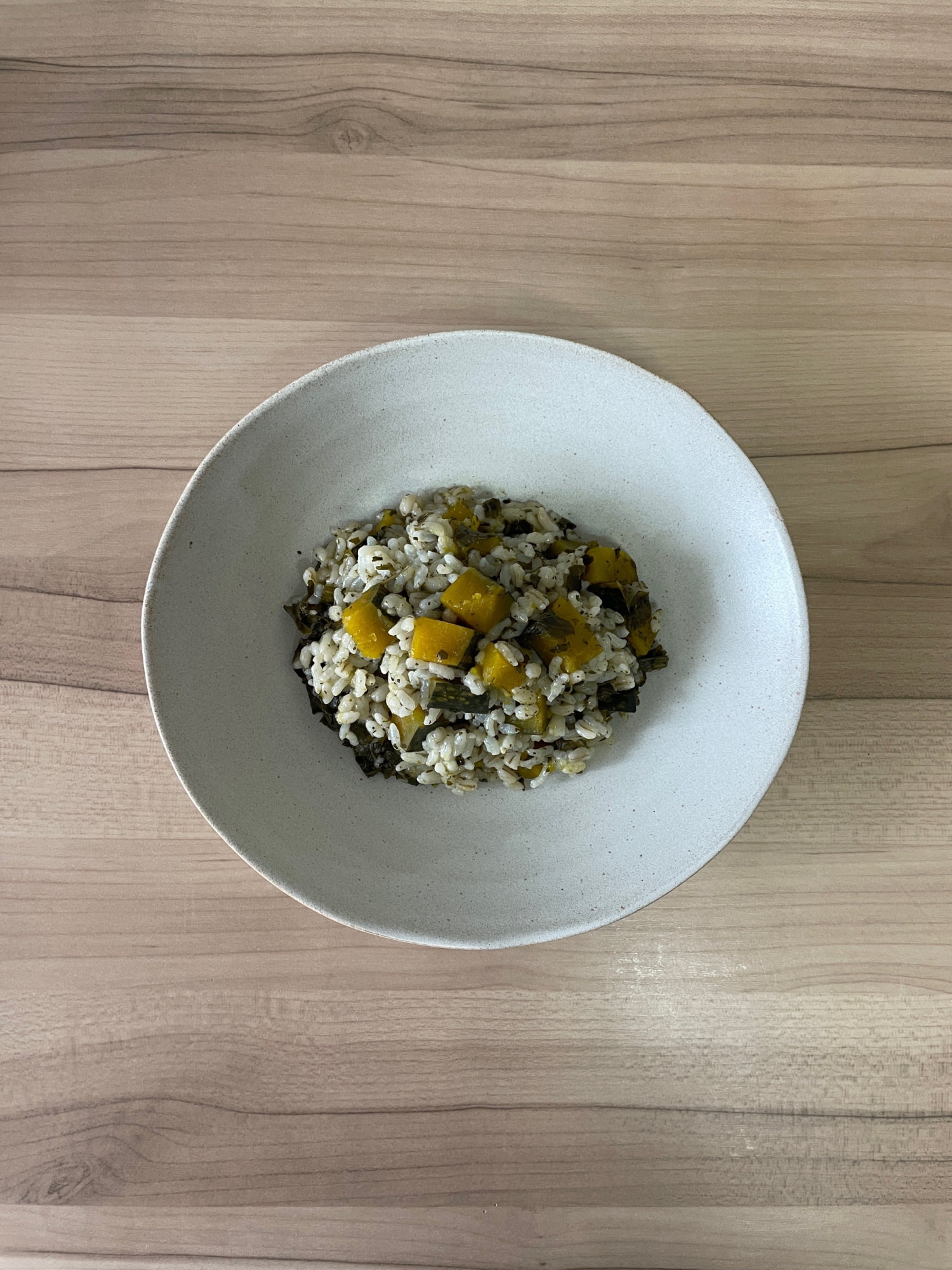 南瓜と伊勢茶の根昆布水もち麦ご飯