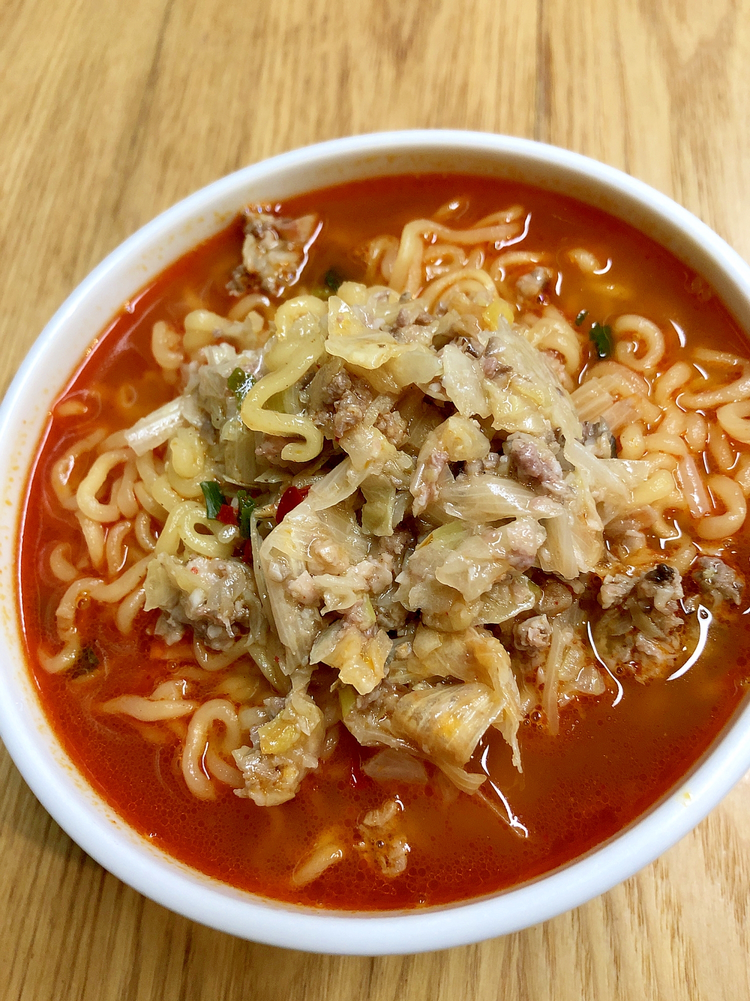 肉野菜の辛ラーメン