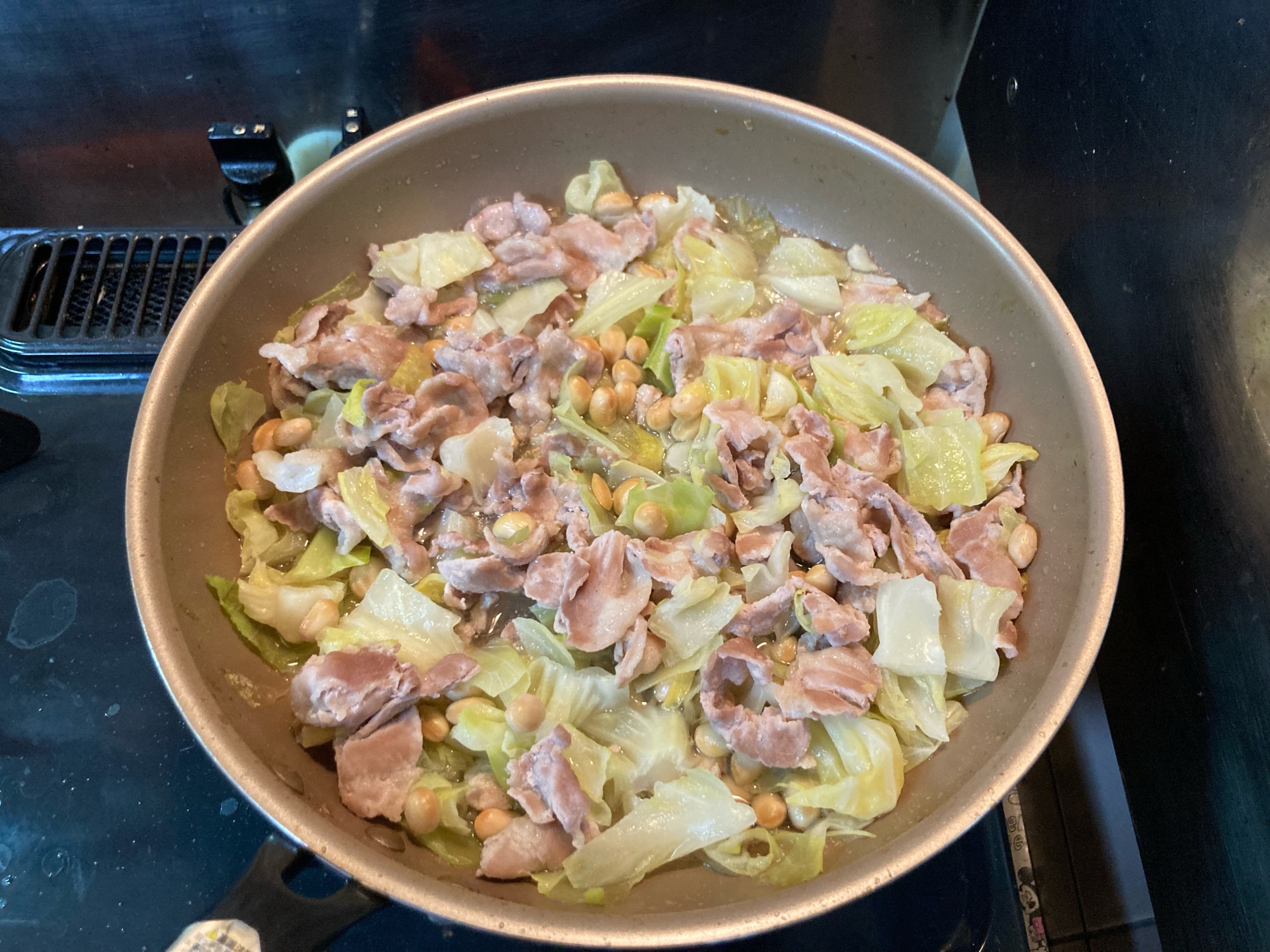 豚肉とキャベツの中華煮込み