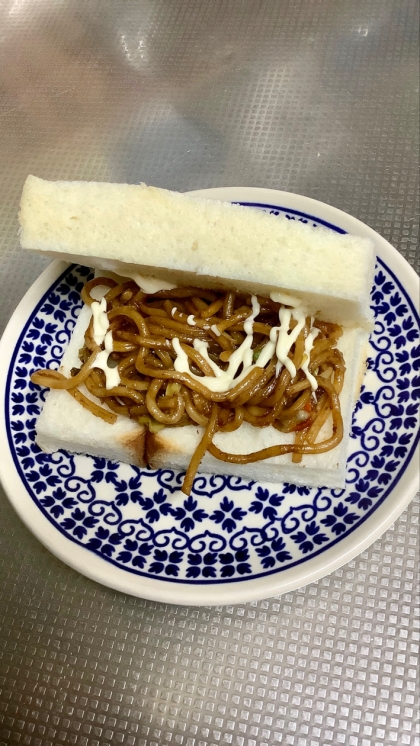 なんちゃって焼きそばパン(食パン)