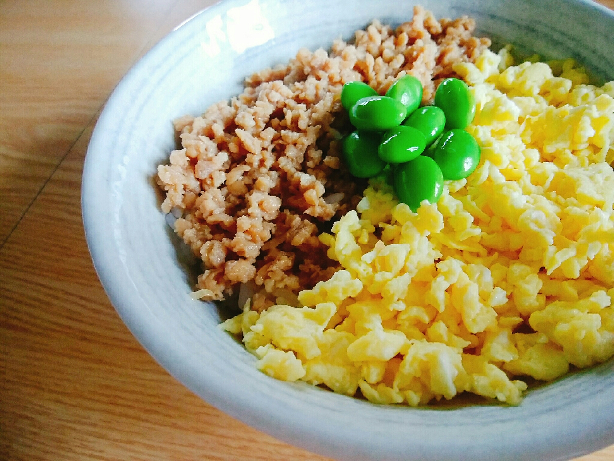 鶏そぼろ丼