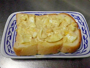卵サラダ☆のっけパン