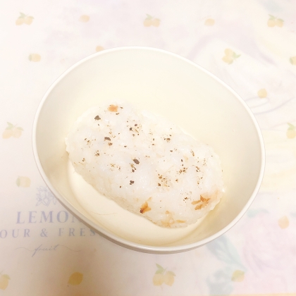 セサミンたっぷり✿⁠黒ごま✿⁠おにぎり