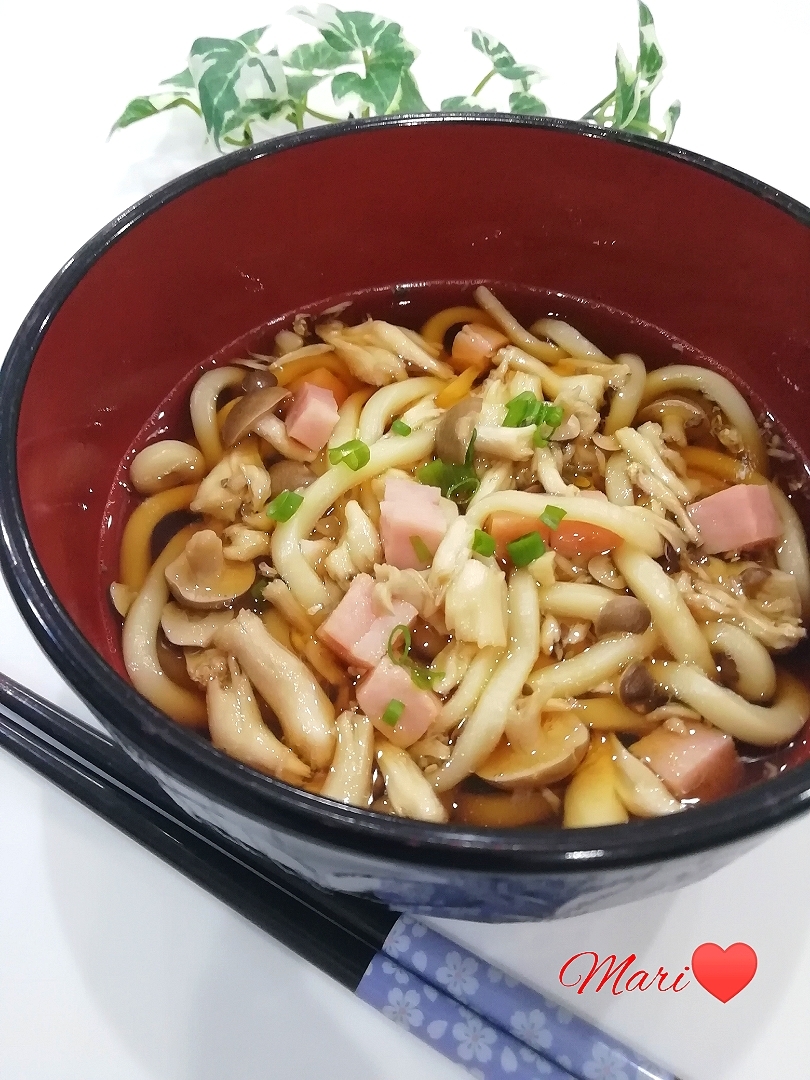 麺つゆで簡単☆あったかきのこうどん