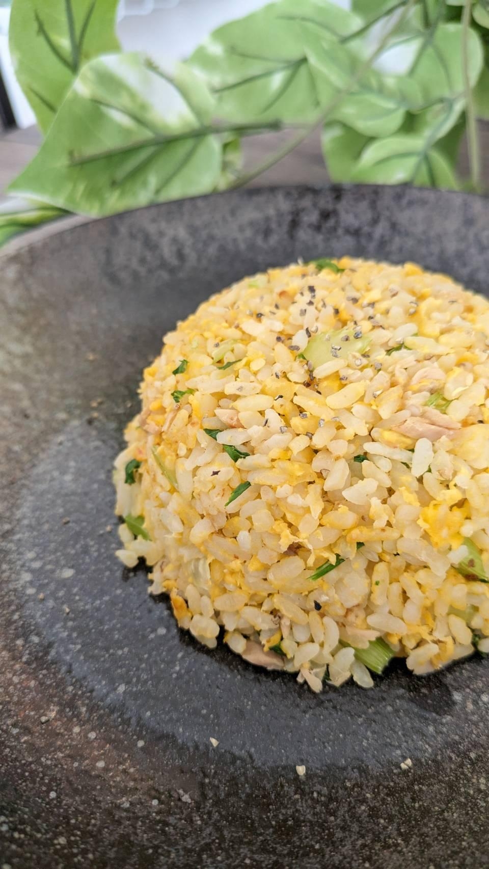 テクいらずパラパラ!歯ごたえ楽しい絶品セロリ炒飯♪