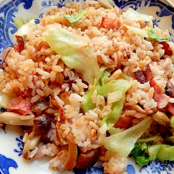 ５分！？にんにく醬油が無くても❤美味なレタス炒飯♪