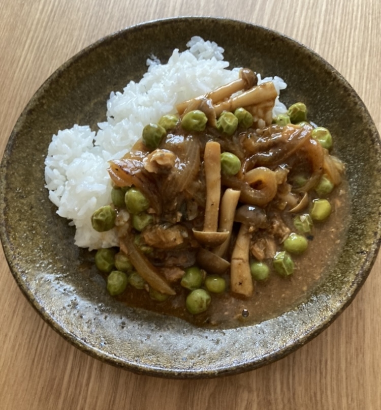 鯖缶としめじの豆カレー