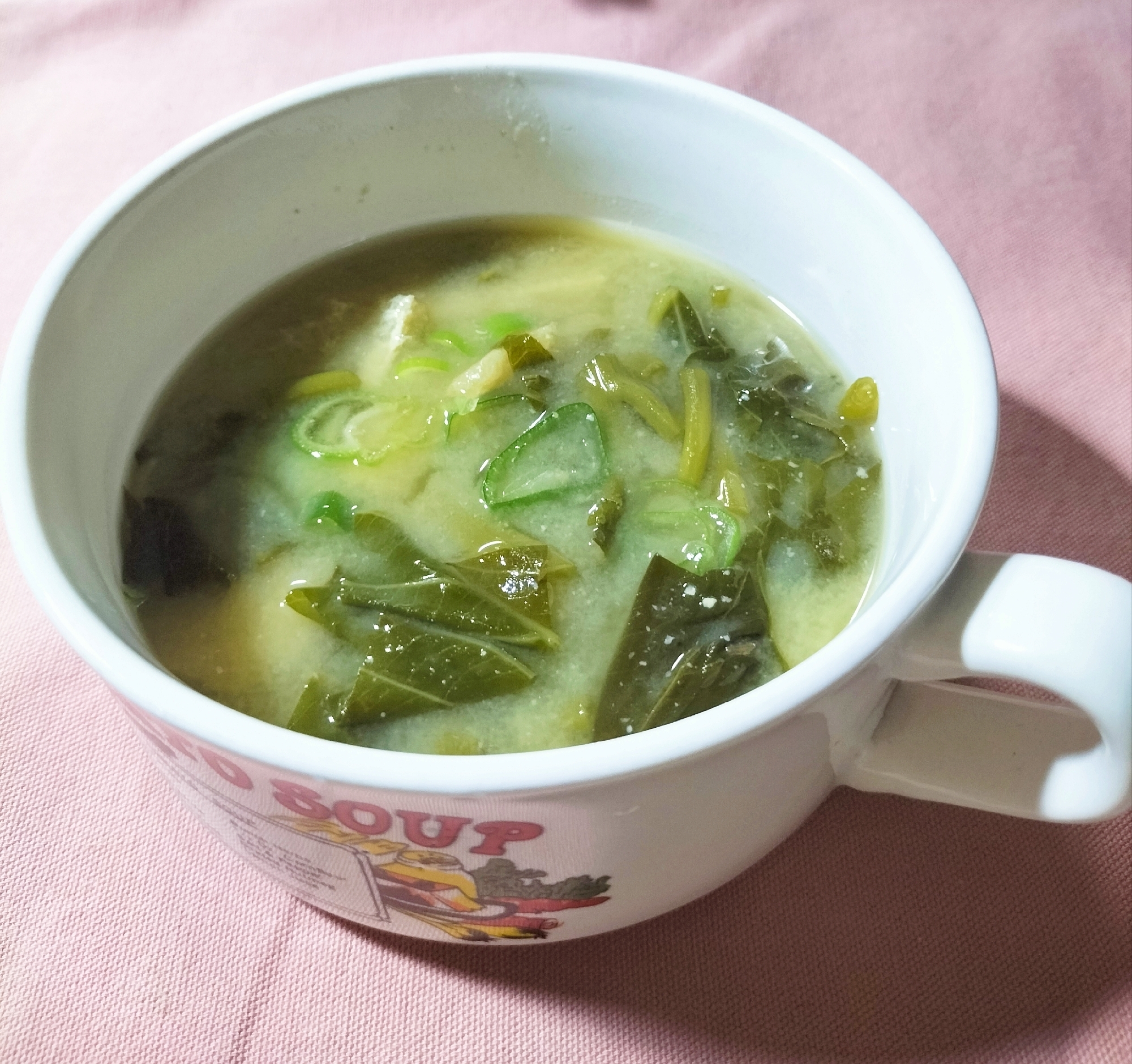 空芯菜と油揚げと青葱の味噌汁