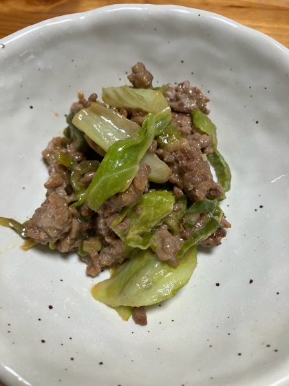 簡単★キャベツ・ピーマン・ひき肉のオイマヨ炒め