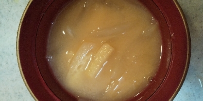 玉ねぎと油揚げの味噌汁＊出汁なし