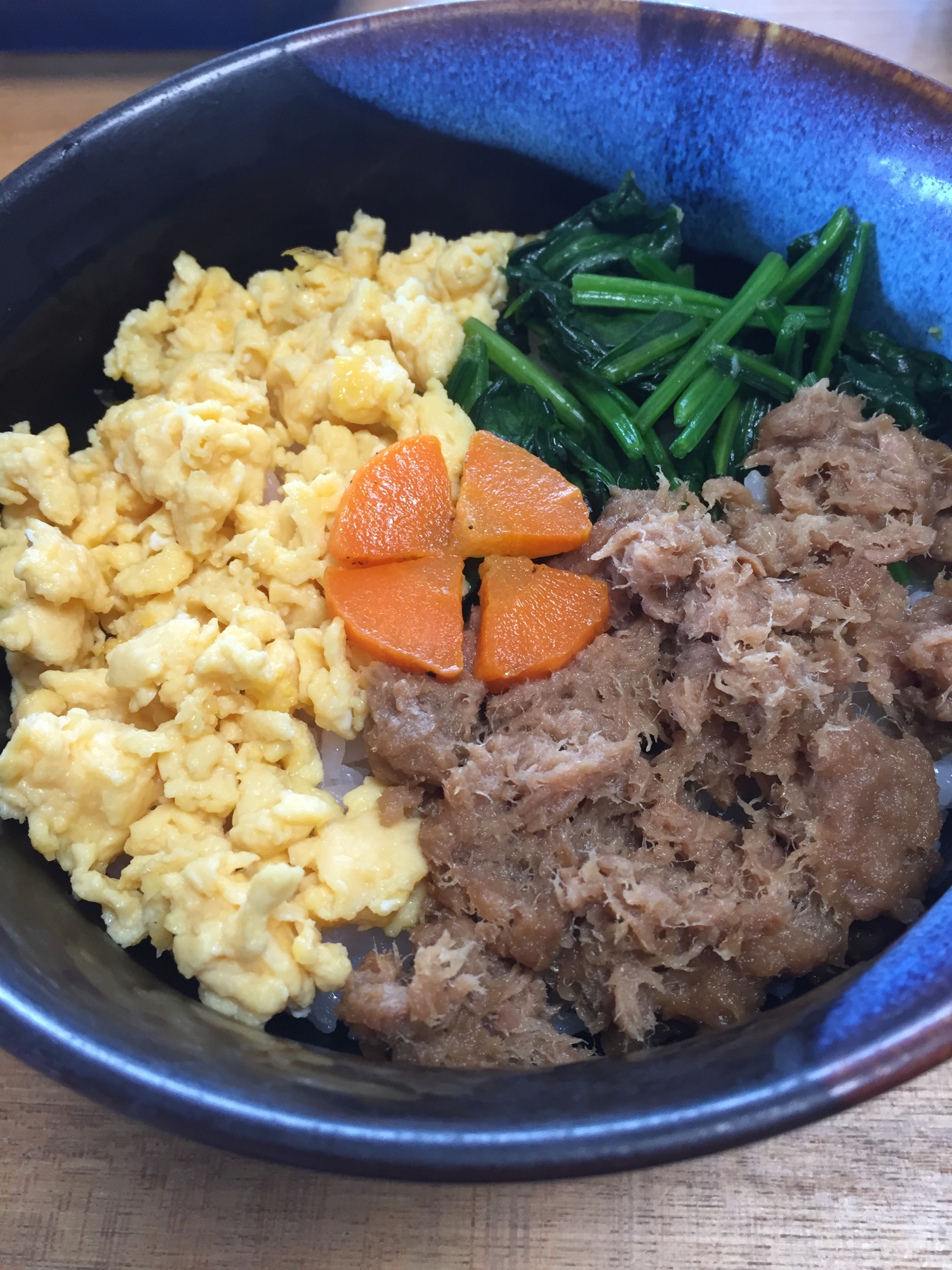 カラフル♡三色丼