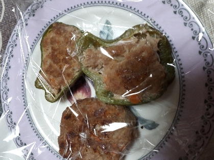 ピーマン豚ミンチ肉詰め