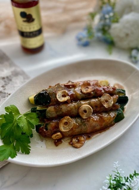 ズッキーニの肉巻き　にんにく白ワイン風味