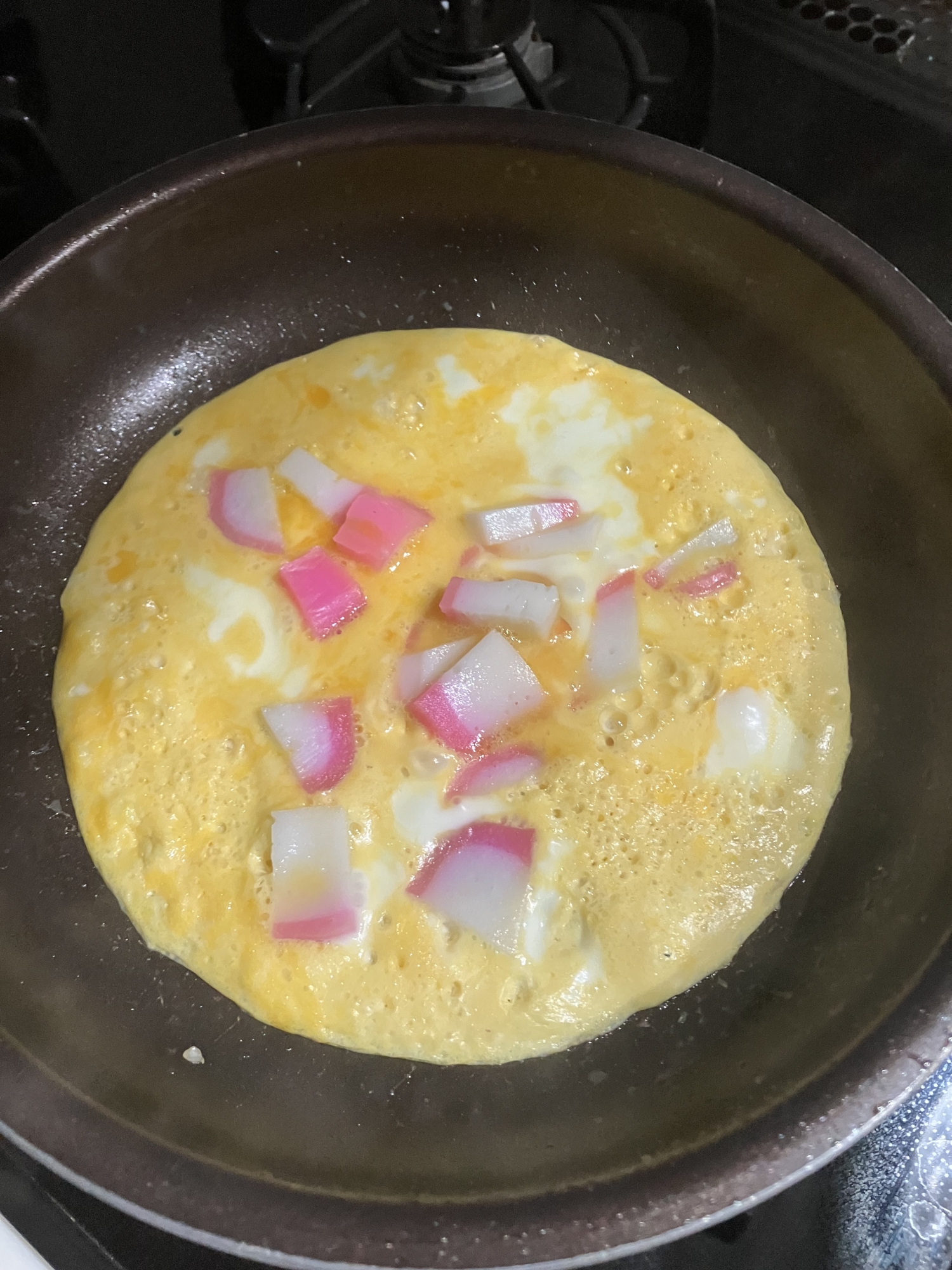 かまぼこオンたまごピザ