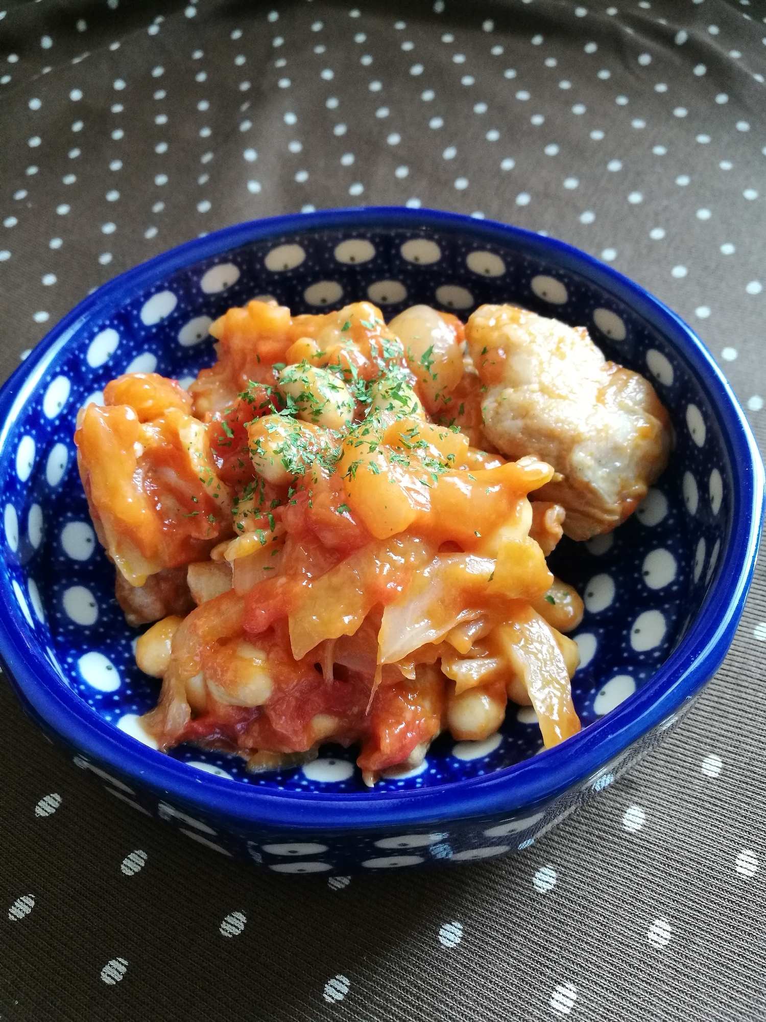 鶏もも肉とキャベツのトマト煮込み★