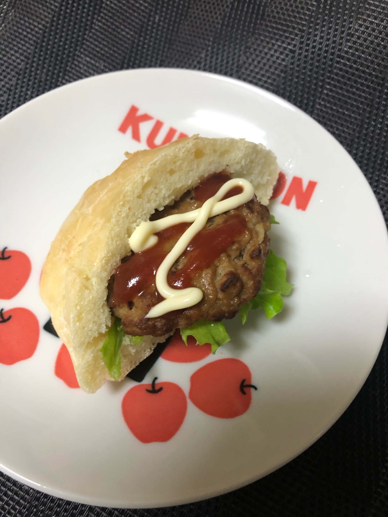 軽食に♪ミニハンバーグのピタパンサンド