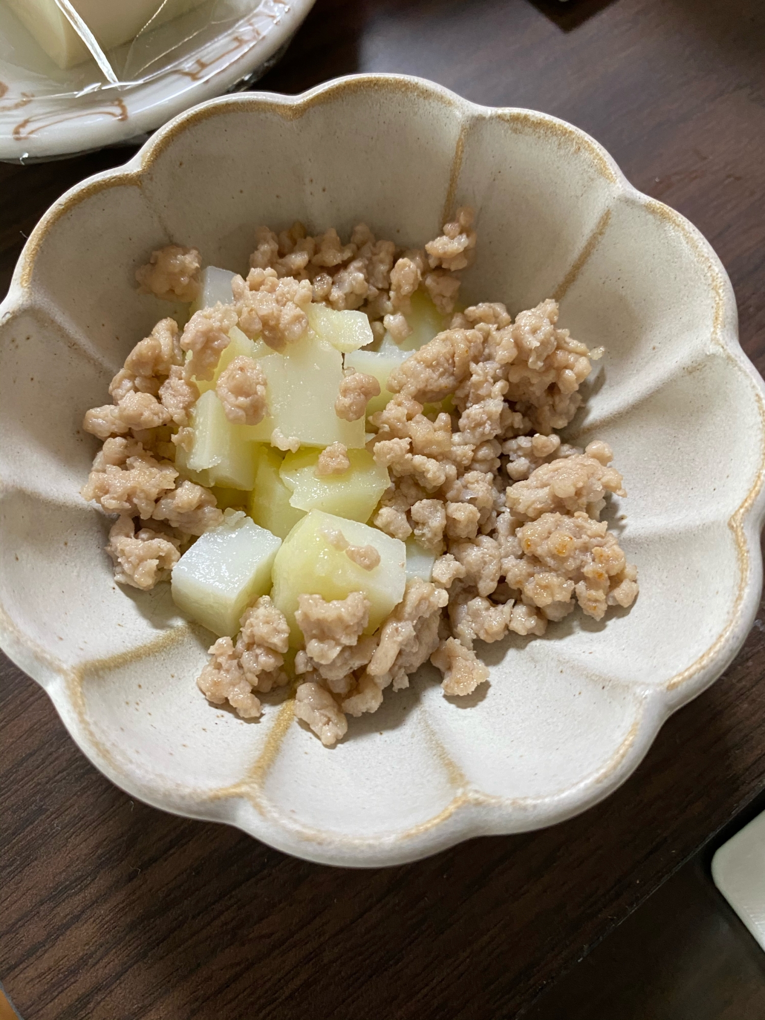 幼児食　じゃが豚