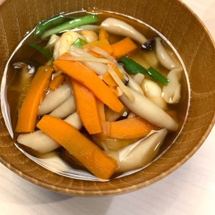 野菜餃子スープ