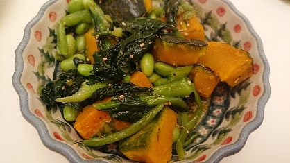 こんばんは(*^-^)
こちらの温野菜とともにいただきました♪ とてもサラダに合っていて美味しかったですv(*´>ω<｀*)v