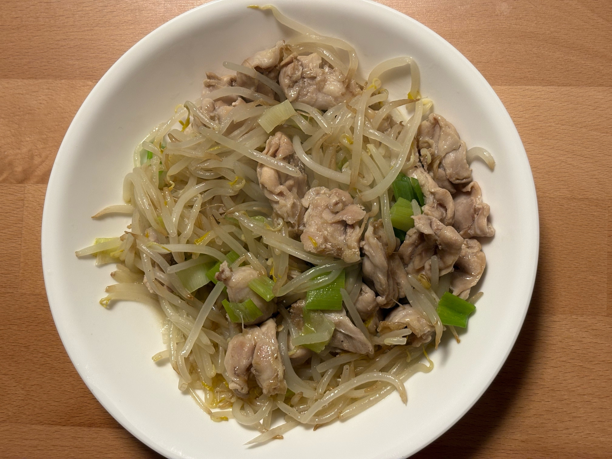 鶏ハラミとねぎのもやし炒め