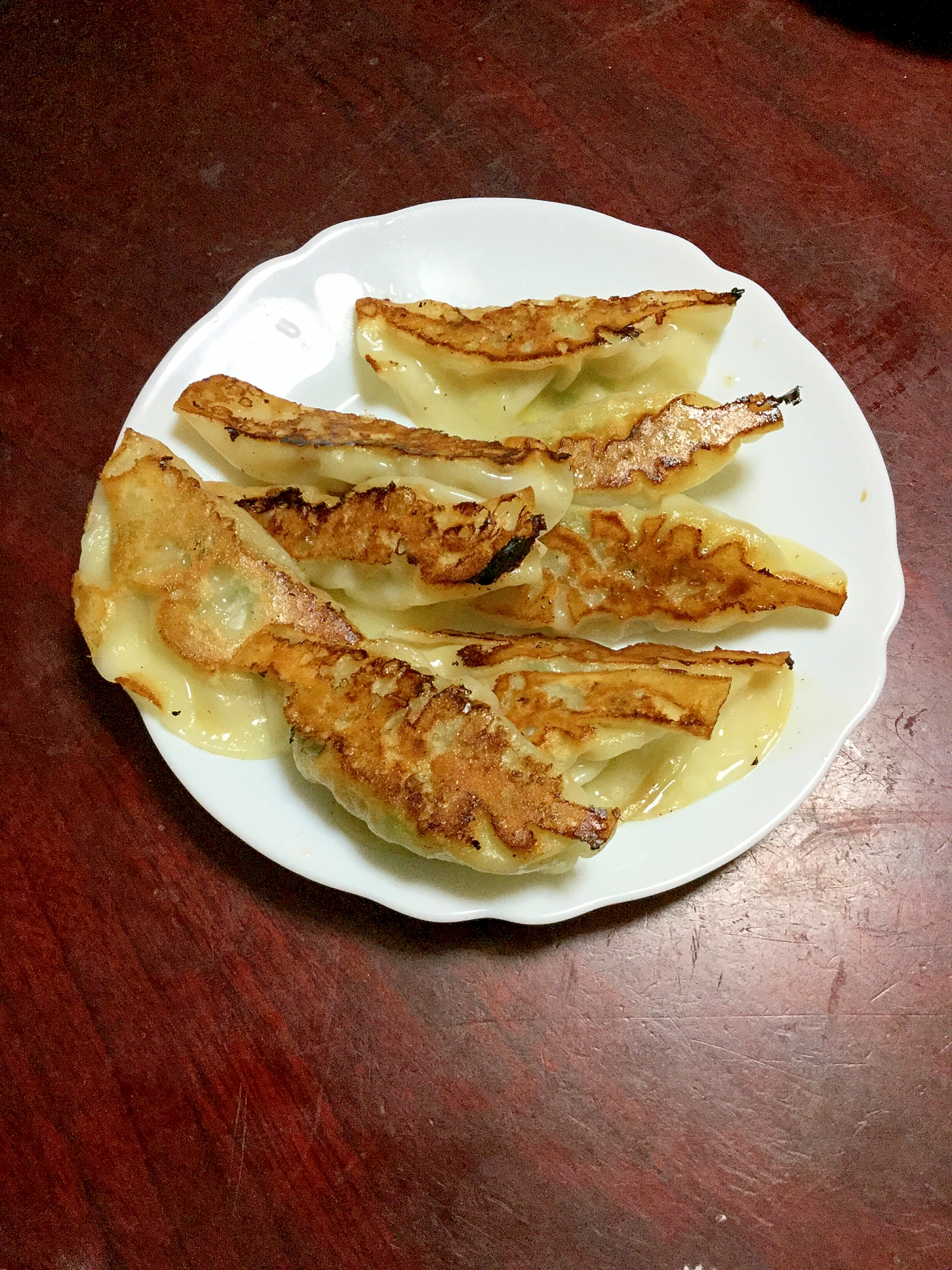 木の芽入り焼き餃子。