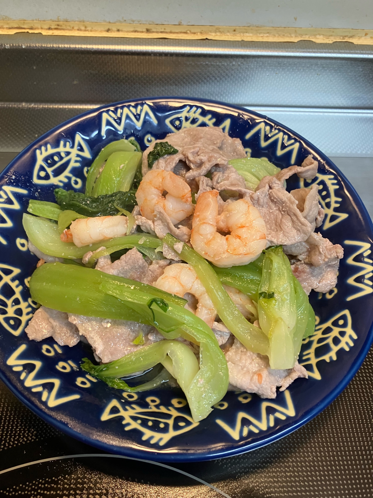 豚肉とチンゲン菜と海老の塩炒め^_^